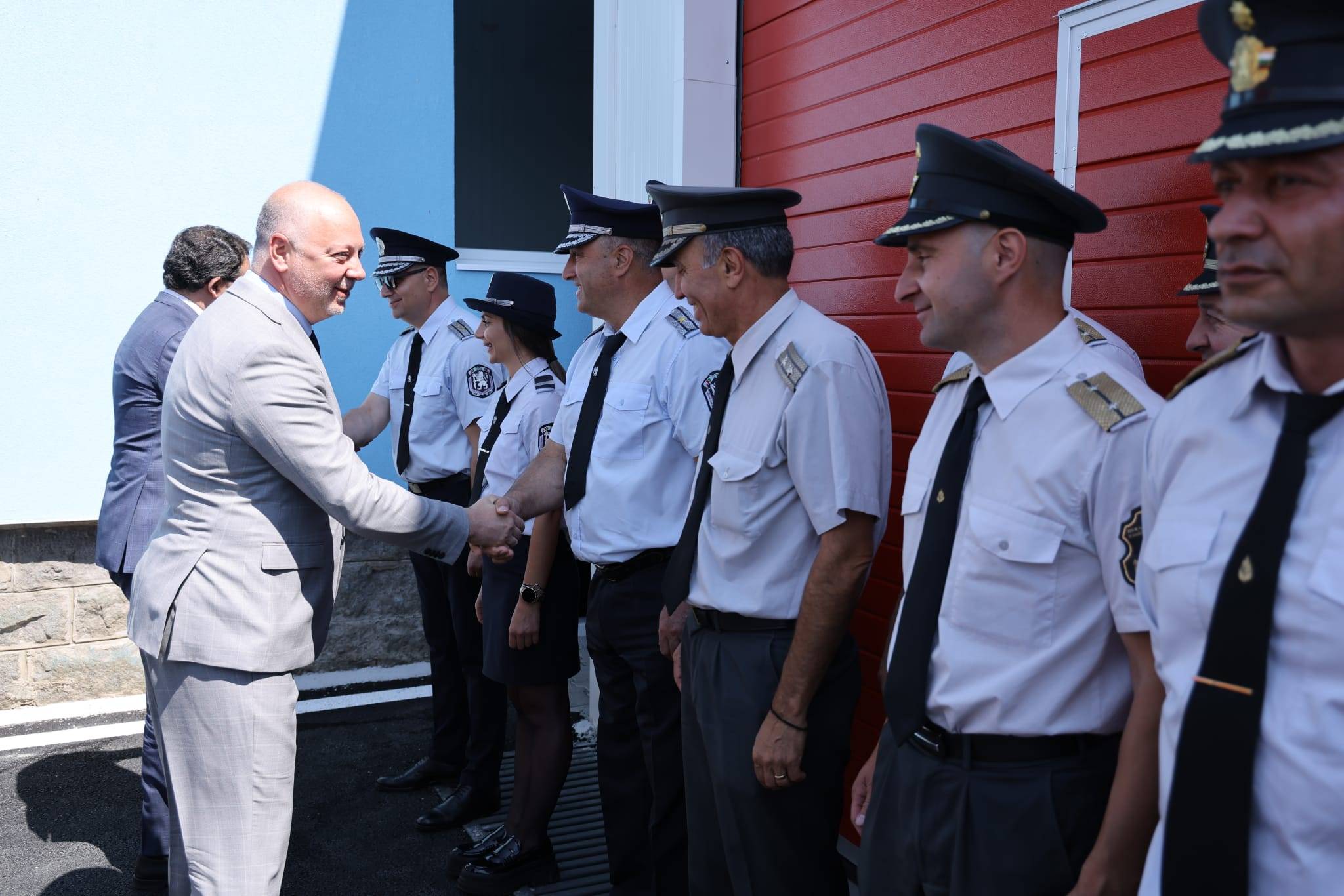  Министър-председателят Росен Желязков по време на формалната гала по откриването на нова пожарна база в Симитли 